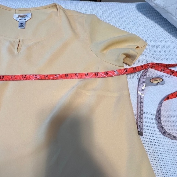 New Talbots pure silk blouse - Picture 7 of 7